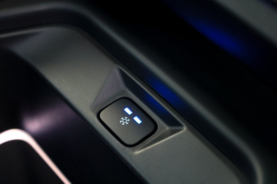 Land Rover Defender 110 3.0 P400 110 X | NAP | FULL OPTION! | €153.798 NP! | 22'' URBAN | MERIDIAN SURROUND | STANDKACHEL | ELEK TREKHAAK |