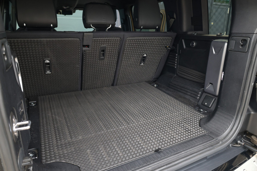 Land Rover Defender 110 3.0 P400 110 X | NAP | FULL OPTION! | €153.798 NP! | 22'' URBAN | MERIDIAN SURROUND | STANDKACHEL | ELEK TREKHAAK |