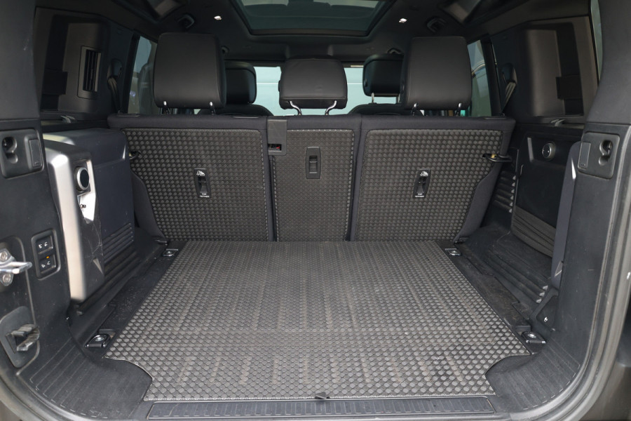 Land Rover Defender 110 3.0 P400 110 X | NAP | FULL OPTION! | €153.798 NP! | 22'' URBAN | MERIDIAN SURROUND | STANDKACHEL | ELEK TREKHAAK |