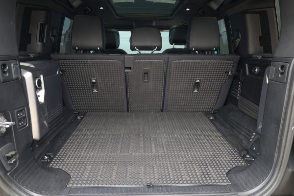 Land Rover Defender 110 3.0 P400 110 X | NAP | FULL OPTION! | €153.798 NP! | 22'' URBAN | MERIDIAN SURROUND | STANDKACHEL | ELEK TREKHAAK |