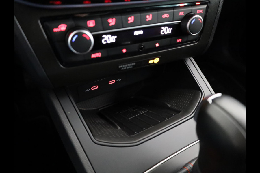 Seat Ibiza 1.0 EcoTSI FR 115 pk Automaat (DSG) | Verlengde garantie | Navigatie via App | Parkeersensoren | LED koplampen |