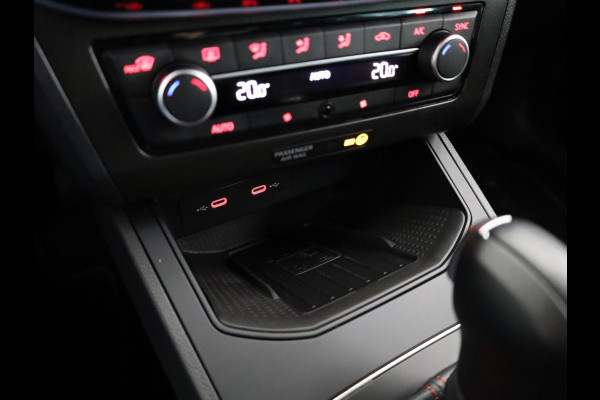 Seat Ibiza 1.0 EcoTSI FR 115 pk Automaat (DSG) | Verlengde garantie | Navigatie via App | Parkeersensoren | LED koplampen |