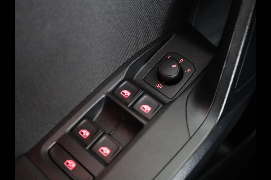 Seat Ibiza 1.0 EcoTSI FR 115 pk Automaat (DSG) | Verlengde garantie | Navigatie via App | Parkeersensoren | LED koplampen |