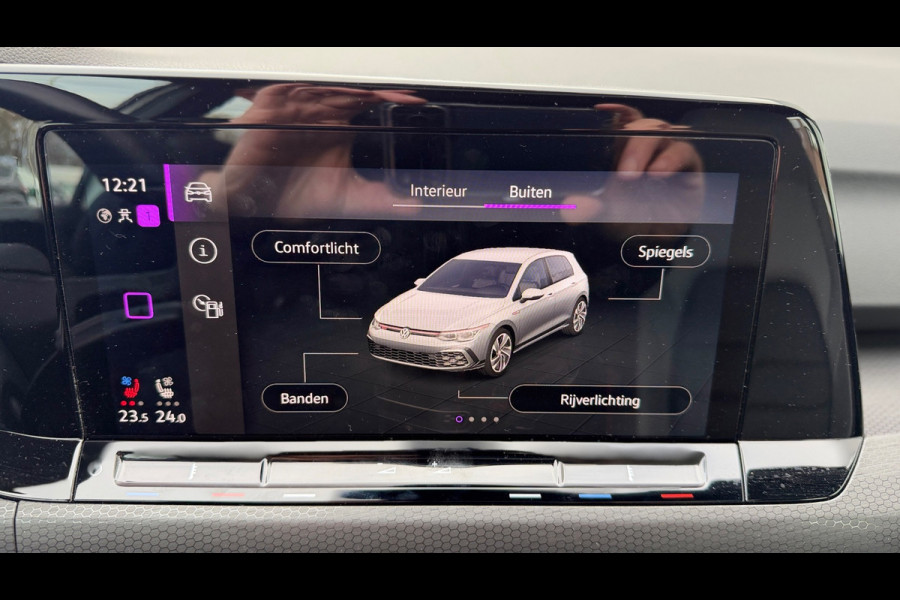 Volkswagen Golf 2.0 TSI GTI Panoramadak Leer Stoelverwarming/Verkoeling Camera Keyless entry