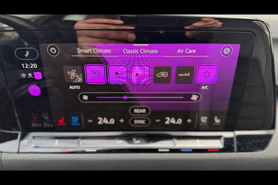 Volkswagen Golf 2.0 TSI GTI Panoramadak Leer Stoelverwarming/Verkoeling Camera Keyless entry