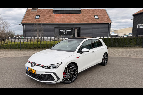 Volkswagen Golf 2.0 TSI GTI Panoramadak Leer Stoelverwarming/Verkoeling Camera Keyless entry