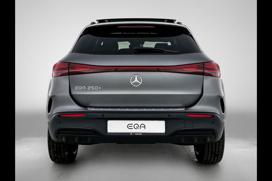 Mercedes-Benz EQA 250+ Business Solution AMG 71 kWh | Winterpakket | Nightpakket | GUARD 360° Plus | DISTRONIC | Smartphone integratie | Panoramaschuifdak | Stuurwielpaddles |