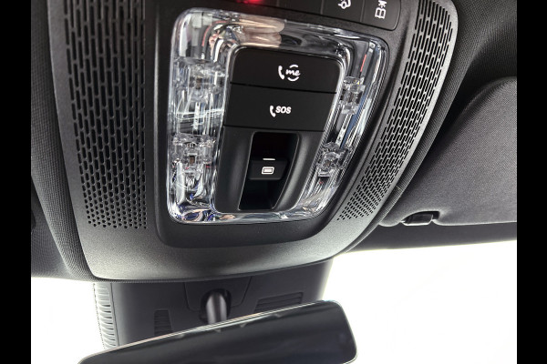Mercedes-Benz EQA 250+ Business Solution AMG 71 kWh | Winterpakket | Nightpakket | GUARD 360° Plus | DISTRONIC | Smartphone integratie | Panoramaschuifdak | Stuurwielpaddles |