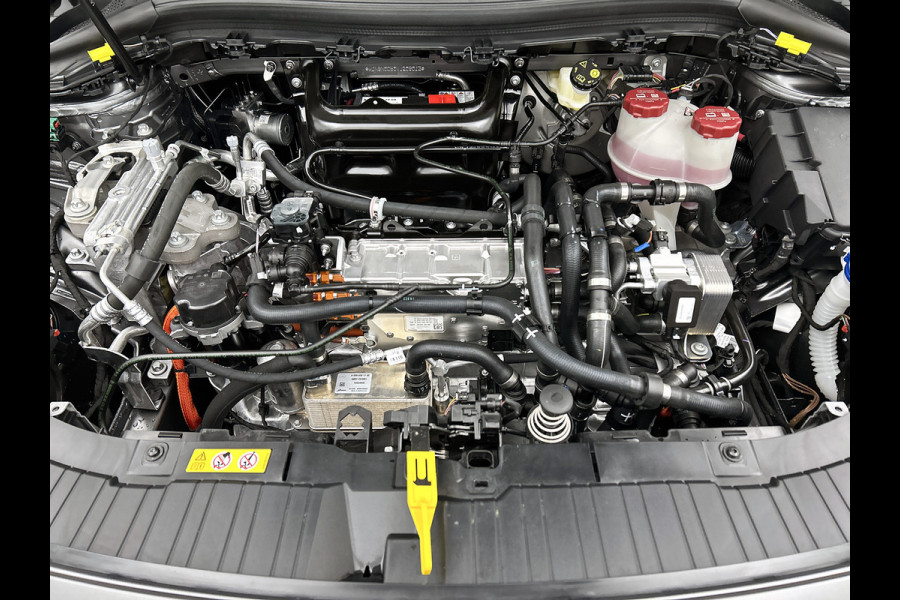 Mercedes-Benz EQA 250+ Business Solution AMG 71 kWh | Winterpakket | Nightpakket | GUARD 360° Plus | DISTRONIC | Smartphone integratie | Panoramaschuifdak | Stuurwielpaddles |