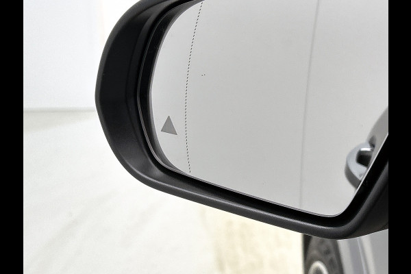 Mercedes-Benz EQA 250+ Business Solution AMG 71 kWh | Winterpakket | Nightpakket | GUARD 360° Plus | DISTRONIC | Smartphone integratie | Panoramaschuifdak | Stuurwielpaddles |