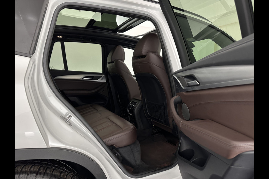 BMW iX3 High Executive 80 kWh [3-Fase-11kW] {SOH-100%} (INCL-BTW) Aut. *PANO | LEATHER | HARMAN/KARDON | FULL-LED | BLINDSPOT | MEMORY-PACK | DIGI-COCKPIT | HEATED-SPORTSEATS | KEYLESS | TOPVIEW | DAB+ | NAVI-FULLMAP | HEAD-UP | PRIVACY-GLASS | .