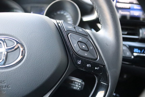 Toyota C-HR 1.8 Hybrid 122PK Automaat Dynamic Trekhaak/Navigatie/Camera/Stoelverwarming