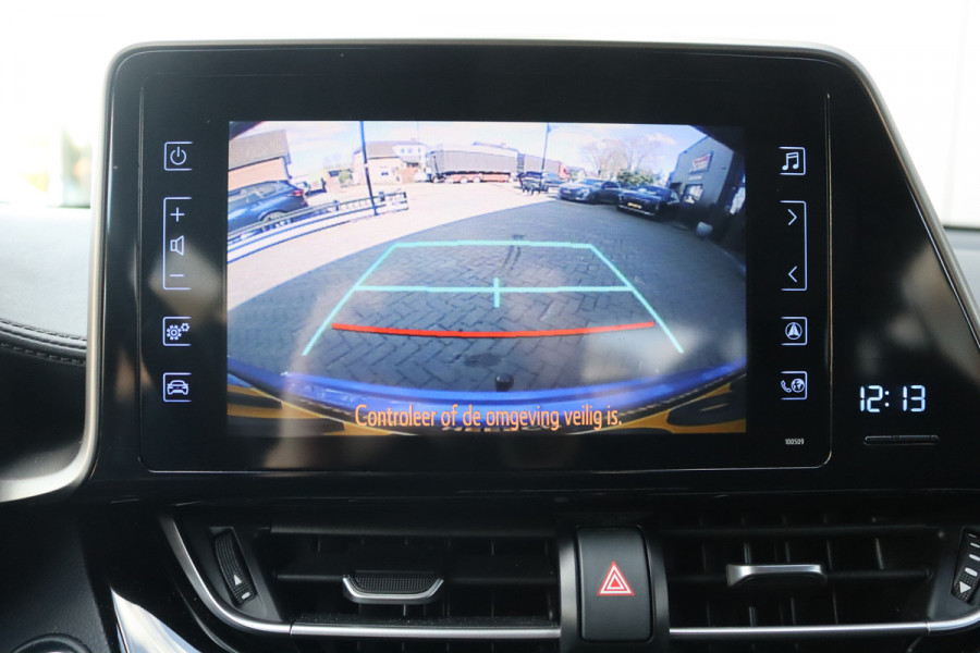 Toyota C-HR 1.8 Hybrid 122PK Automaat Dynamic Trekhaak/Navigatie/Camera/Stoelverwarming
