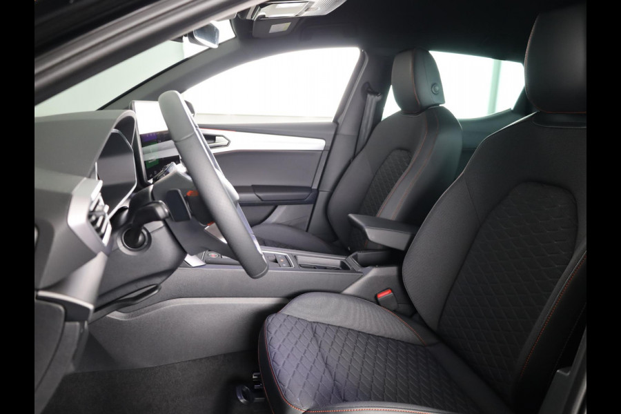 Seat Leon 1.5 TSI e-Hybrid FR Business | Technology Pack | Velgen 'Performance Supreme', 18 inch | Elektr. Trekhaak | Midnight Black Metallic