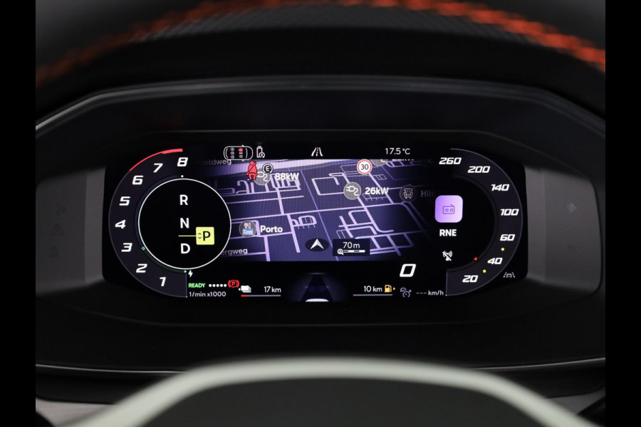 Seat Leon 1.5 TSI e-Hybrid FR Business | Technology Pack | Velgen 'Performance Supreme', 18 inch | Elektr. Trekhaak | Midnight Black Metallic