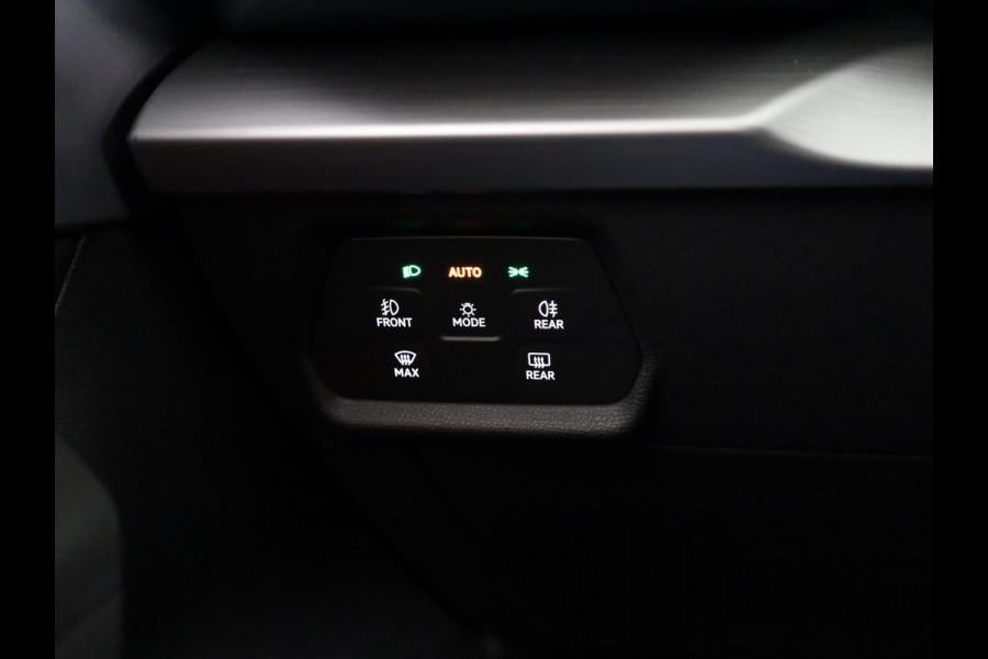 Seat Leon 1.5 TSI e-Hybrid FR Business | Technology Pack | Velgen 'Performance Supreme', 18 inch | Elektr. Trekhaak | Midnight Black Metallic