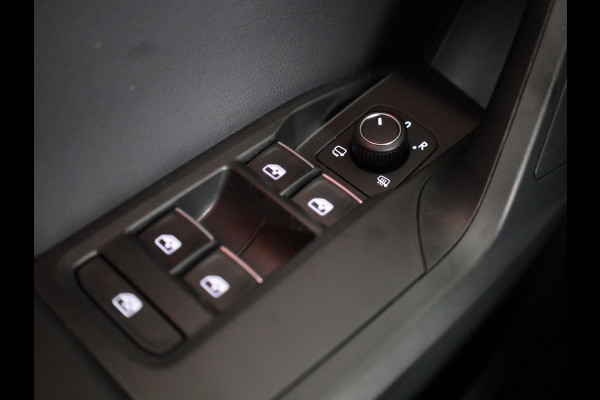 Seat Leon 1.5 TSI e-Hybrid FR Business | Technology Pack | Velgen 'Performance Supreme', 18 inch | Elektr. Trekhaak | Midnight Black Metallic