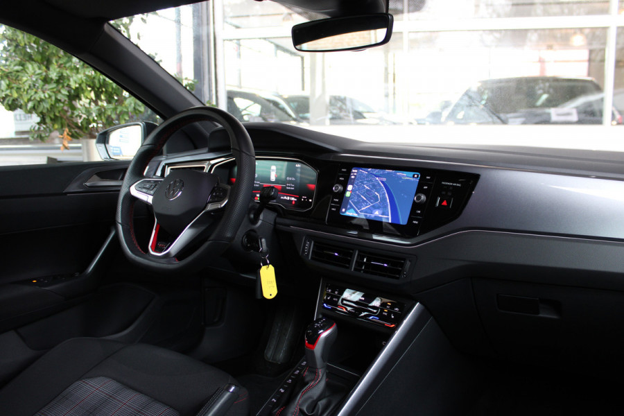 Volkswagen Polo 2.0 TSI GTI TSI 210PK DSG GTI-SPORT IQ-LIGHT/PDC/CARPLAY