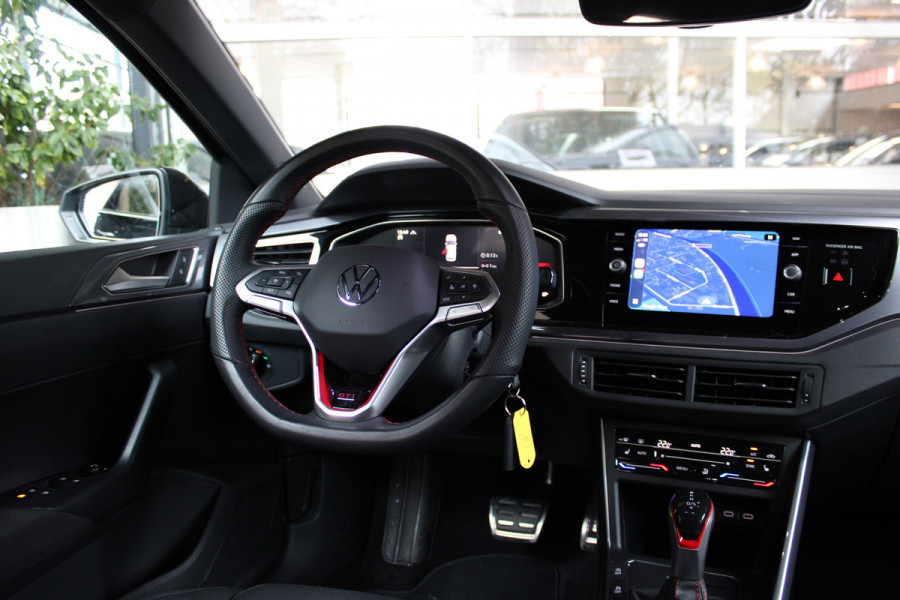 Volkswagen Polo 2.0 TSI GTI TSI 210PK DSG GTI-SPORT IQ-LIGHT/PDC/CARPLAY