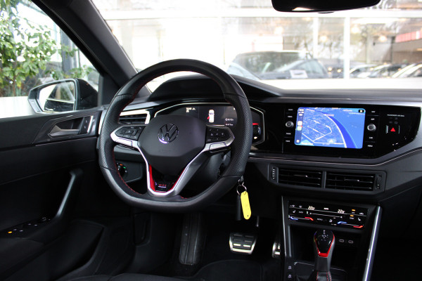 Volkswagen Polo 2.0 TSI GTI TSI 210PK DSG GTI-SPORT IQ-LIGHT/PDC/CARPLAY