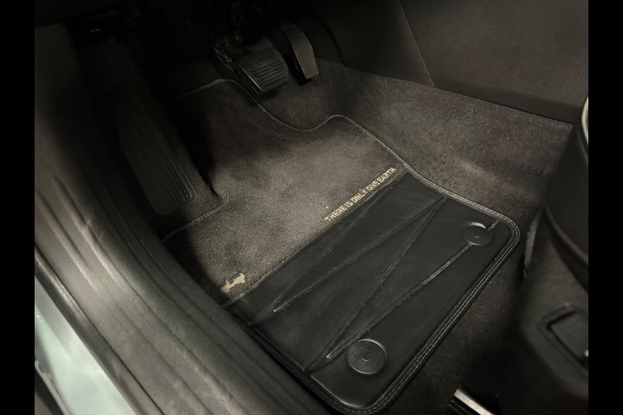 Jeep Compass 4xe 240 Plug-in Hybrid*Black-Edition*Apple CarPlay*NAP*Xenon*360 Camera*Cruise-Control*PDC*