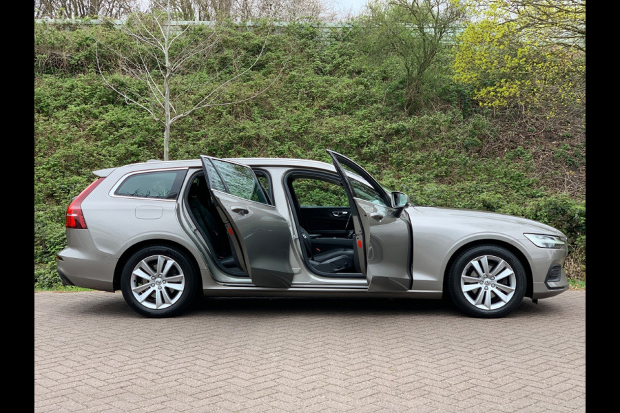 Volvo V60 2.0 D4 Inscription 190PK LEDER FULL 2021 DEALER OH / NETTO EXPORT € 14.950