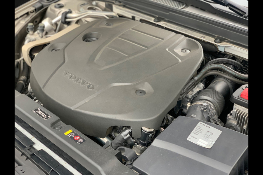 Volvo V60 2.0 D4 Inscription 190PK LEDER FULL 2021 DEALER OH / NETTO EXPORT € 14.950