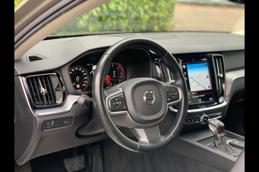 Volvo V60 2.0 D4 Inscription 190PK LEDER FULL 2021 DEALER OH / NETTO EXPORT € 14.950