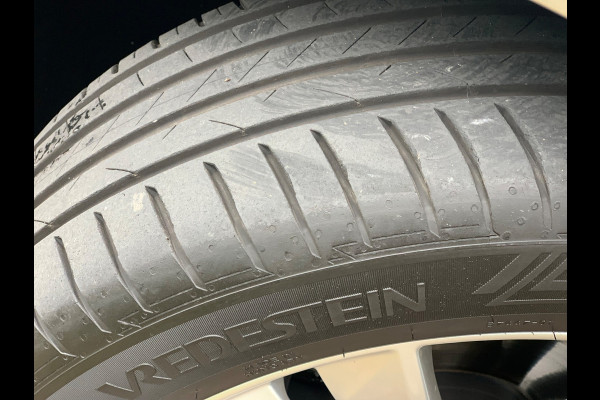 Volvo V60 2.0 D4 Inscription 190PK LEDER FULL 2021 DEALER OH / NETTO EXPORT € 14.950