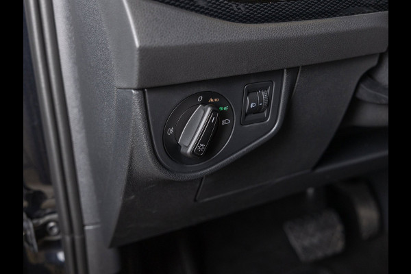 Volkswagen Taigo 1.0 TSI Life Business / 110pk / Achteruitrij camera / Automatische klimaatregeling /