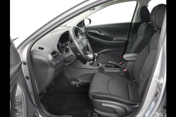 Hyundai i30 1.0 T-GDi MHEV Comfort | Carplay | Camera | Keyless | Navigatie | Climate control | Bluetooth | Cruise control | DAB | Parkeerhulp