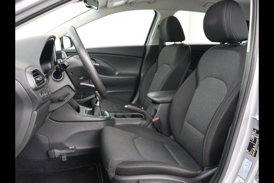 Hyundai i30 1.0 T-GDi MHEV Comfort | Carplay | Camera | Keyless | Navigatie | Climate control | Bluetooth | Cruise control | DAB | Parkeerhulp