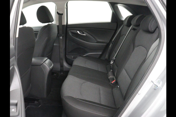 Hyundai i30 1.0 T-GDi MHEV Comfort | Carplay | Camera | Keyless | Navigatie | Climate control | Bluetooth | Cruise control | DAB | Parkeerhulp
