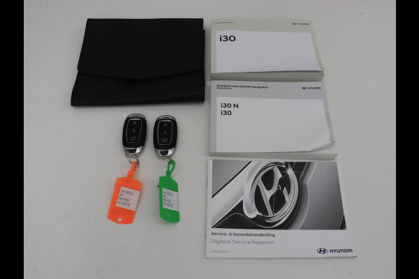 Hyundai i30 1.0 T-GDi MHEV Comfort | Carplay | Camera | Keyless | Navigatie | Climate control | Bluetooth | Cruise control | DAB | Parkeerhulp