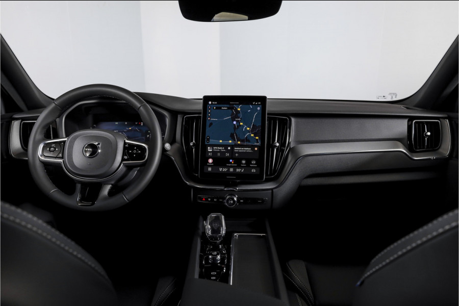 Volvo XC60 2.0 T6 Plug-in hybrid AWD Plus Black Edition | Harman/Kardon | S/K-Panodak | Dig. Cockpit | Adapt. Cruise | Elek. Klep | Stoel-+Stuurverw. | 360 Camera | NAV+App. Connect | ECC | LM 21" | 1711