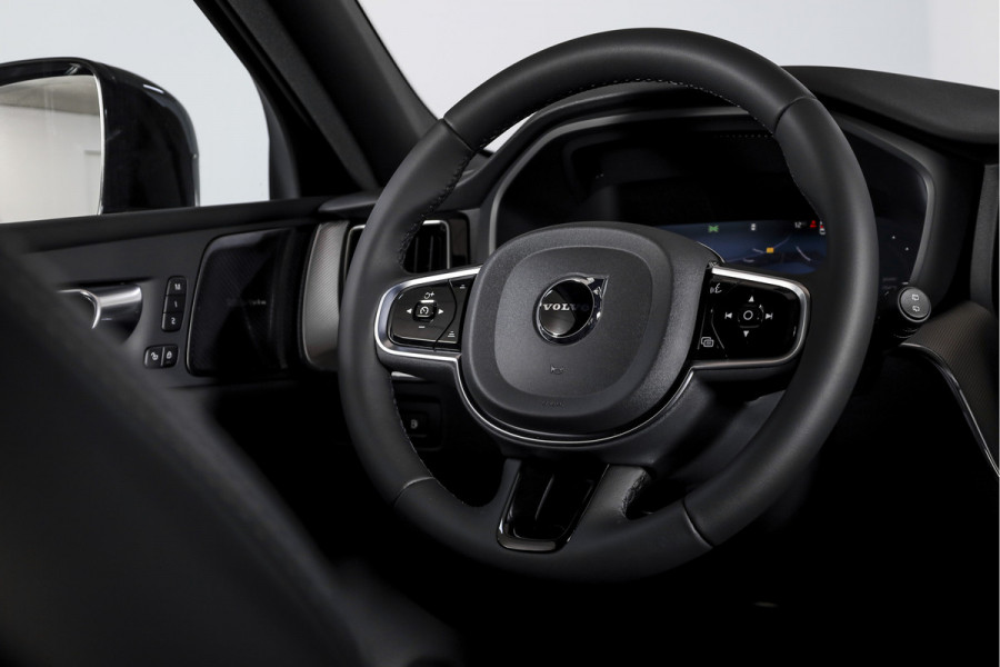 Volvo XC60 2.0 T6 Plug-in hybrid AWD Plus Black Edition | Harman/Kardon | S/K-Panodak | Dig. Cockpit | Adapt. Cruise | Elek. Klep | Stoel-+Stuurverw. | 360 Camera | NAV+App. Connect | ECC | LM 21" | 1711