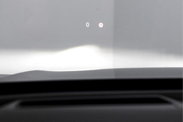 Volvo XC60 2.0 T6 Plug-in hybrid AWD Plus Black Edition | Harman/Kardon | S/K-Panodak | Dig. Cockpit | Adapt. Cruise | Elek. Klep | Stoel-+Stuurverw. | 360 Camera | NAV+App. Connect | ECC | LM 21" | 1711