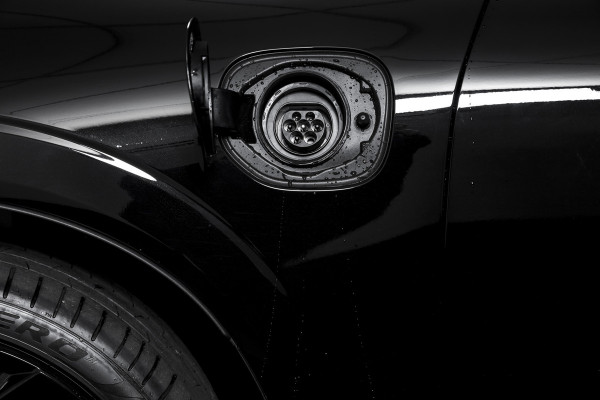 Volvo XC60 2.0 T6 Plug-in hybrid AWD Plus Black Edition | Harman/Kardon | S/K-Panodak | Dig. Cockpit | Adapt. Cruise | Elek. Klep | Stoel-+Stuurverw. | 360 Camera | NAV+App. Connect | ECC | LM 21" | 1711