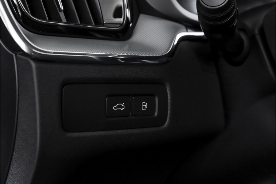 Volvo XC60 2.0 T6 Plug-in hybrid AWD Plus Black Edition | Harman/Kardon | S/K-Panodak | Dig. Cockpit | Adapt. Cruise | Elek. Klep | Stoel-+Stuurverw. | 360 Camera | NAV+App. Connect | ECC | LM 21" | 1711
