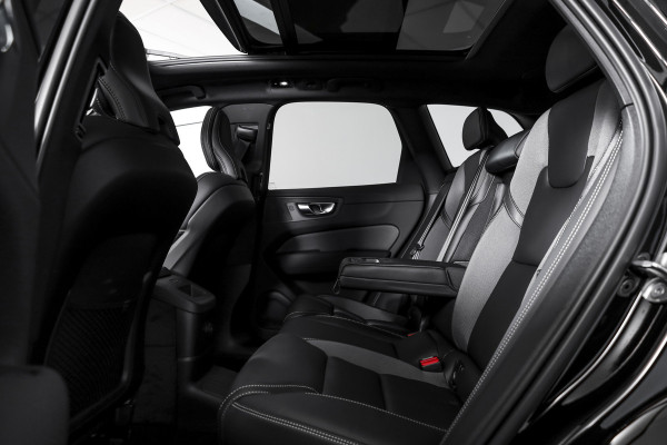 Volvo XC60 2.0 T6 Plug-in hybrid AWD Plus Black Edition | Harman/Kardon | S/K-Panodak | Dig. Cockpit | Adapt. Cruise | Elek. Klep | Stoel-+Stuurverw. | 360 Camera | NAV+App. Connect | ECC | LM 21" | 1711