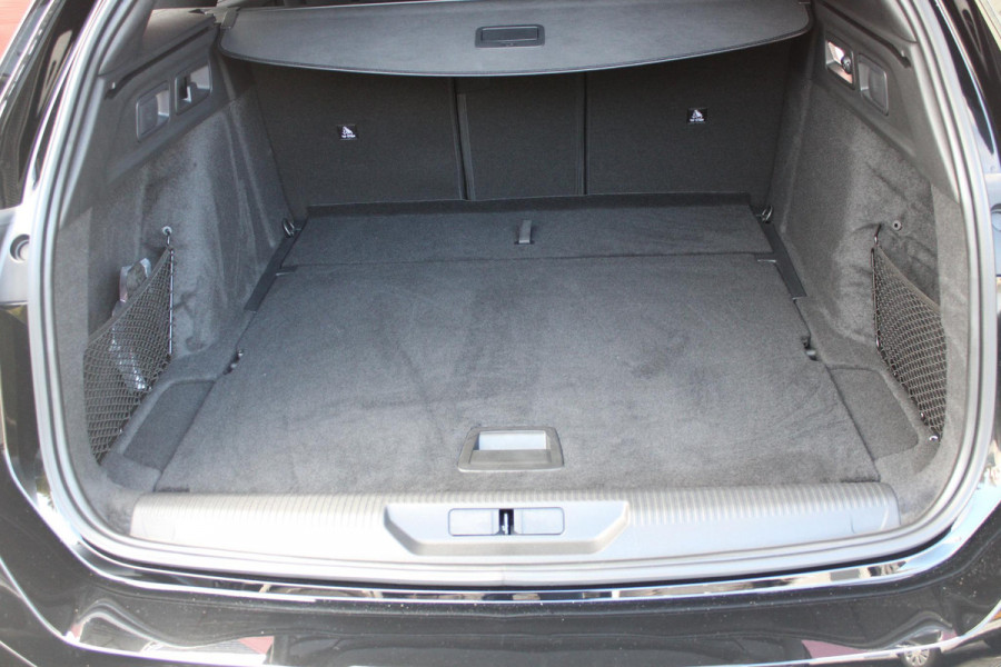 Peugeot 308 SW 1.2 MILD HYBRID 145PK DCS6 GT PACK | ELEKTRISCHE STOEL MET GEHEUGEN FUNCTIE | STOEL VERWARMING | ELEKTRISCHE ACHTERKLEP | 360° CAMERA | KEYLESS ENTRY/START | ADAPTIVE CRUISE CONTROL | 19" LICHTMETALEN VELGEN | DRAADLOZE TELEFOONLADER | DRAADLOZE APPLE CARPLAY/ANDROID AUTO | NAVIGATIE | ALCANTARA BEKLEDING | DAB+ RADIO | DODEHOEK DETECTIE |