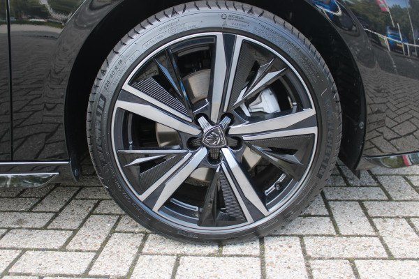 Peugeot 308 SW 1.2 MILD HYBRID 145PK DCS6 GT PACK | ELEKTRISCHE STOEL MET GEHEUGEN FUNCTIE | STOEL VERWARMING | ELEKTRISCHE ACHTERKLEP | 360° CAMERA | KEYLESS ENTRY/START | ADAPTIVE CRUISE CONTROL | 19" LICHTMETALEN VELGEN | DRAADLOZE TELEFOONLADER | DRAADLOZE APPLE CARPLAY/ANDROID AUTO | NAVIGATIE | ALCANTARA BEKLEDING | DAB+ RADIO | DODEHOEK DETECTIE |