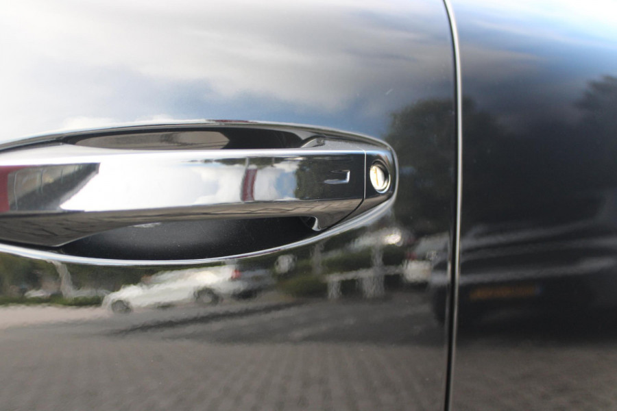 Peugeot 308 SW 1.2 MILD HYBRID 145PK DCS6 GT PACK | ELEKTRISCHE STOEL MET GEHEUGEN FUNCTIE | STOEL VERWARMING | ELEKTRISCHE ACHTERKLEP | 360° CAMERA | KEYLESS ENTRY/START | ADAPTIVE CRUISE CONTROL | 19" LICHTMETALEN VELGEN | DRAADLOZE TELEFOONLADER | DRAADLOZE APPLE CARPLAY/ANDROID AUTO | NAVIGATIE | ALCANTARA BEKLEDING | DAB+ RADIO | DODEHOEK DETECTIE |