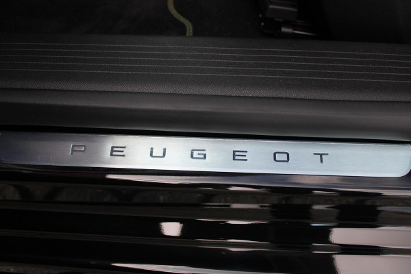 Peugeot 308 SW 1.2 MILD HYBRID 145PK DCS6 GT PACK | ELEKTRISCHE STOEL MET GEHEUGEN FUNCTIE | STOEL VERWARMING | ELEKTRISCHE ACHTERKLEP | 360° CAMERA | KEYLESS ENTRY/START | ADAPTIVE CRUISE CONTROL | 19" LICHTMETALEN VELGEN | DRAADLOZE TELEFOONLADER | DRAADLOZE APPLE CARPLAY/ANDROID AUTO | NAVIGATIE | ALCANTARA BEKLEDING | DAB+ RADIO | DODEHOEK DETECTIE |