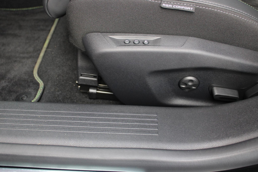 Peugeot 308 SW 1.2 MILD HYBRID 145PK DCS6 GT PACK | ELEKTRISCHE STOEL MET GEHEUGEN FUNCTIE | STOEL VERWARMING | ELEKTRISCHE ACHTERKLEP | 360° CAMERA | KEYLESS ENTRY/START | ADAPTIVE CRUISE CONTROL | 19" LICHTMETALEN VELGEN | DRAADLOZE TELEFOONLADER | DRAADLOZE APPLE CARPLAY/ANDROID AUTO | NAVIGATIE | ALCANTARA BEKLEDING | DAB+ RADIO | DODEHOEK DETECTIE |