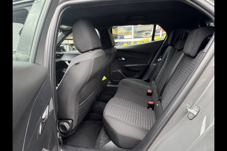 Peugeot 2008 1.2 PureTech 100 Active - Nieuw Model I Apple CarPaly / Navigatie I Airco I LED & PDC I Dealer onderhouden