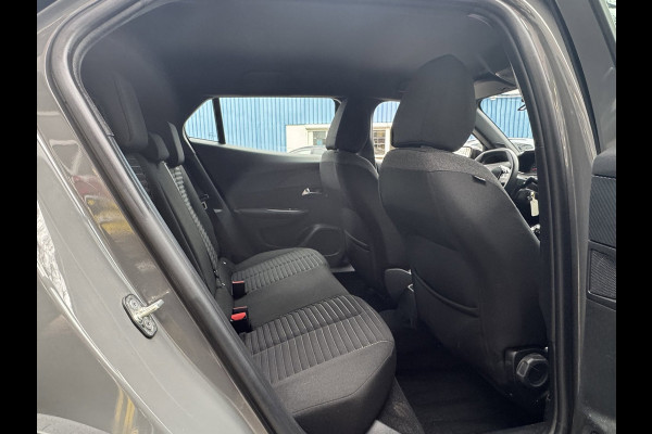 Peugeot 2008 1.2 PureTech 100 Active - Nieuw Model I Apple CarPaly / Navigatie I Airco I LED & PDC I Dealer onderhouden