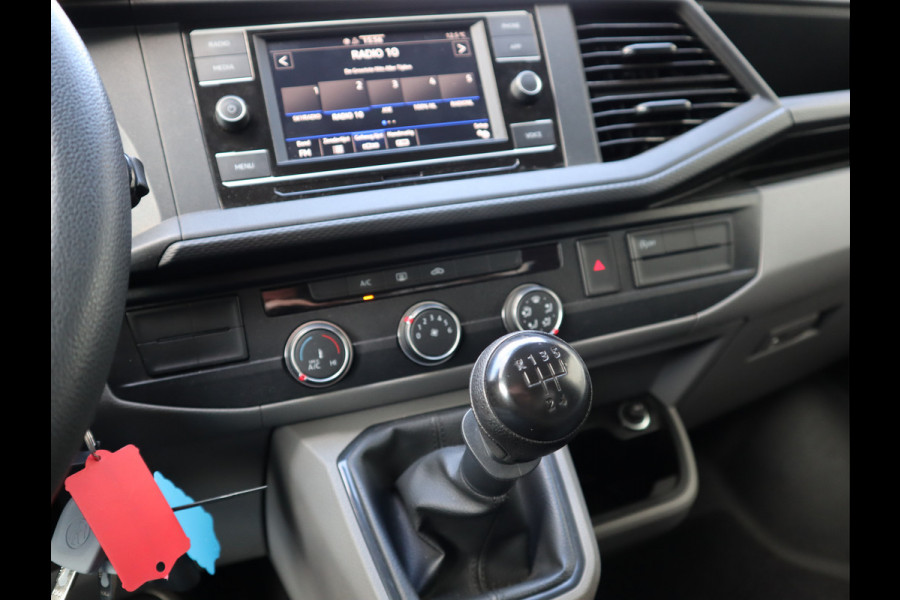 Volkswagen Transporter 2.0 TDI 111pk Euro 6 - Lang L2 - Trekhaak - Cruise - 3 Zits