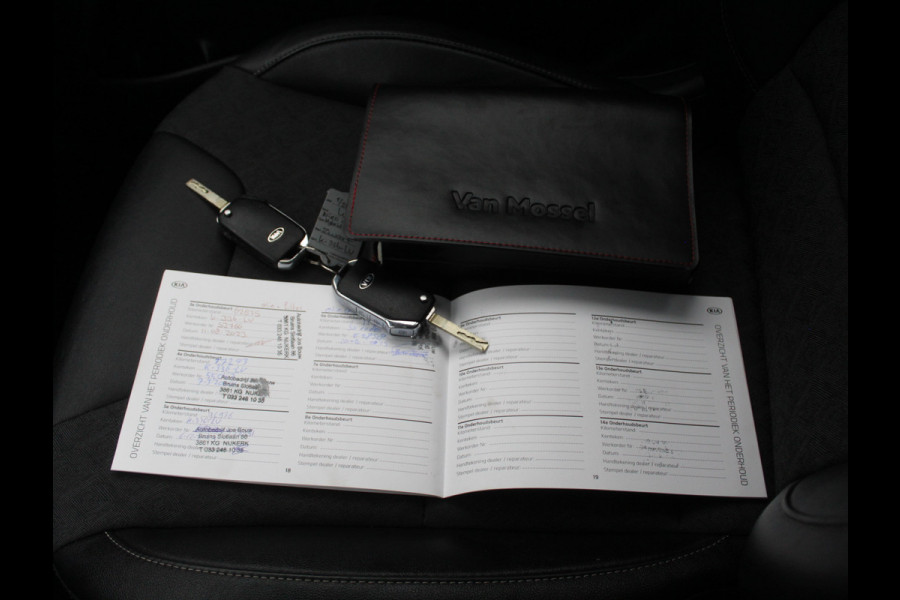 Kia Niro 1.6 GDi Hybrid DynamicLine CARPLAY | CAMERA | DAB | CLIMATE | PDC | LMV16 | HALFLEER | ADAPCRUISE | LED | NAVI | TREKHAAK