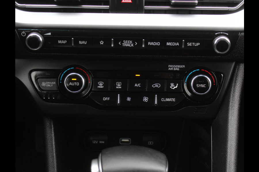 Kia Niro 1.6 GDi Hybrid DynamicLine CARPLAY | CAMERA | DAB | CLIMATE | PDC | LMV16 | HALFLEER | ADAPCRUISE | LED | NAVI | TREKHAAK